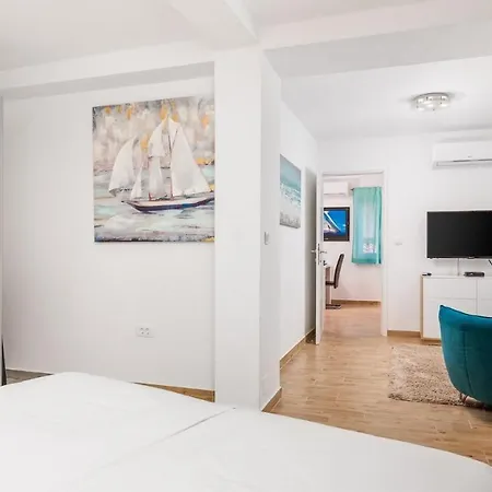 Apartmán Follow Me